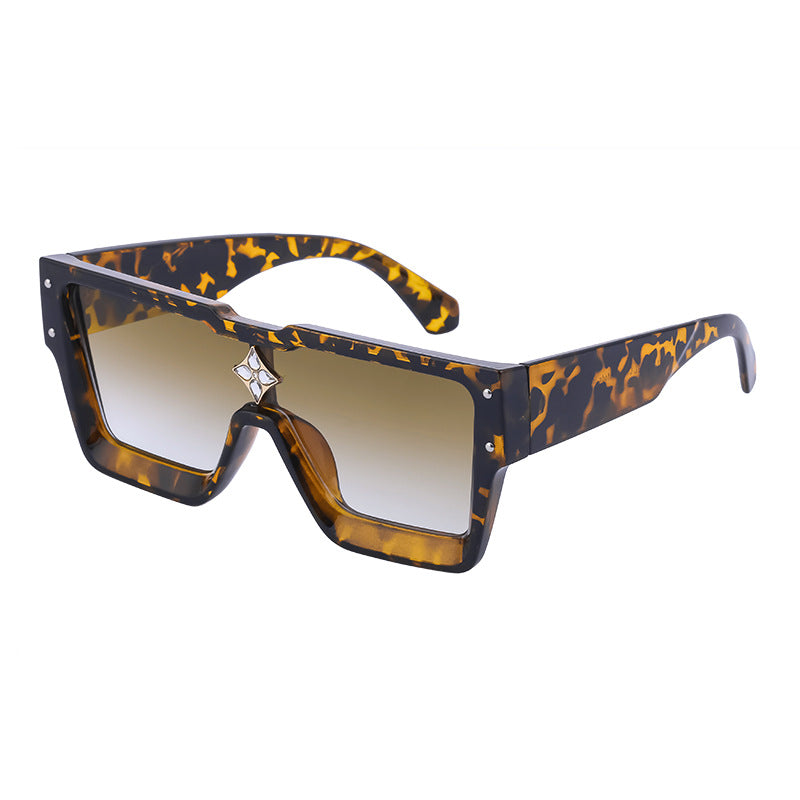 European And American Rich Women Large Frame Sunglasses - Oh, That's Cute!